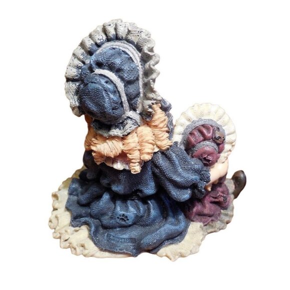 Yesterday's Child Figurine The Victorian Series ‘What is a Friend” 1995 Boyds Co - Picture 5 of 9